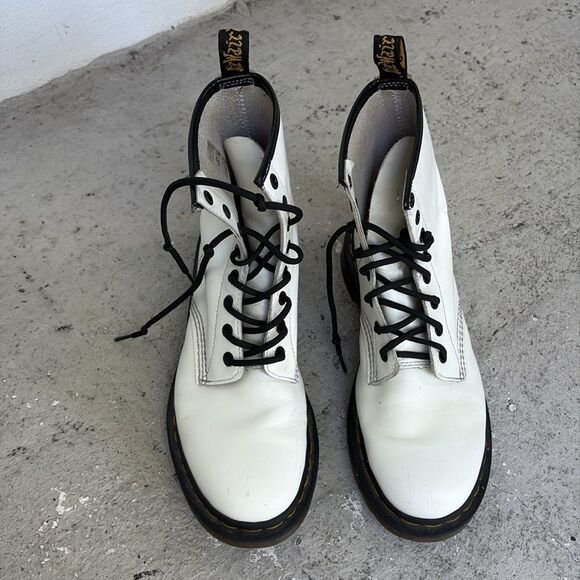 Dr Martens white boots - Picture 3 of 11